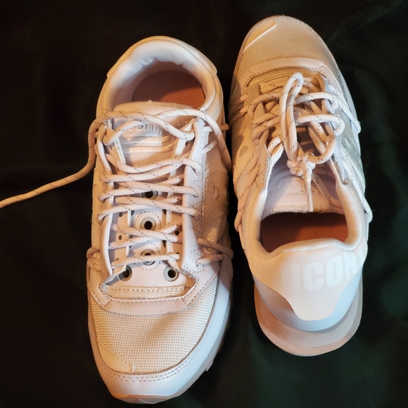 Saucony Jazz DST Unisex size 9,  Reflective Athletic Low Top Shoes S70528-1 - Picture 3 of 6